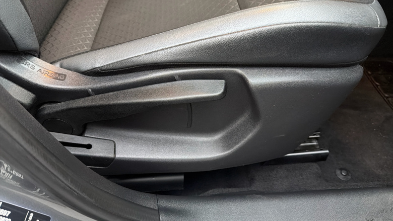 Nissan Juke 1.0 DiG-T 114 N-Connecta 5dr Petrol Hatchback